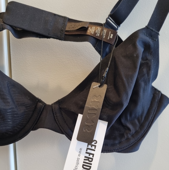 Skims Naked Demi Underwire Bra - Picture 5 of 5